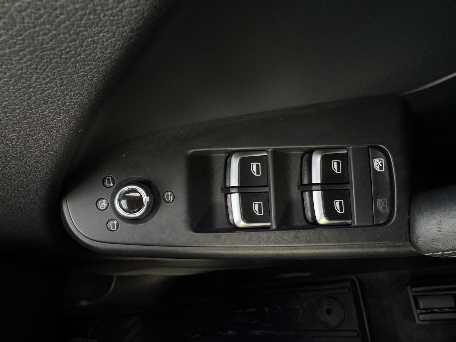 Used Audi A4 2014 for sale - 76957628: Photo 25