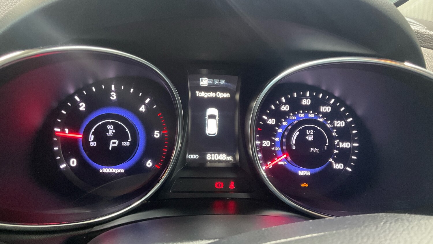 Used Hyundai Santa Fe 2015 for sale - 77789759: Photo 18