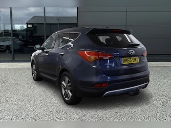 Used Hyundai Santa Fe 2015 for sale - 77789759: Photo