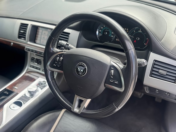 Used Jaguar XF 2015 for sale - 75481625: Photo 18