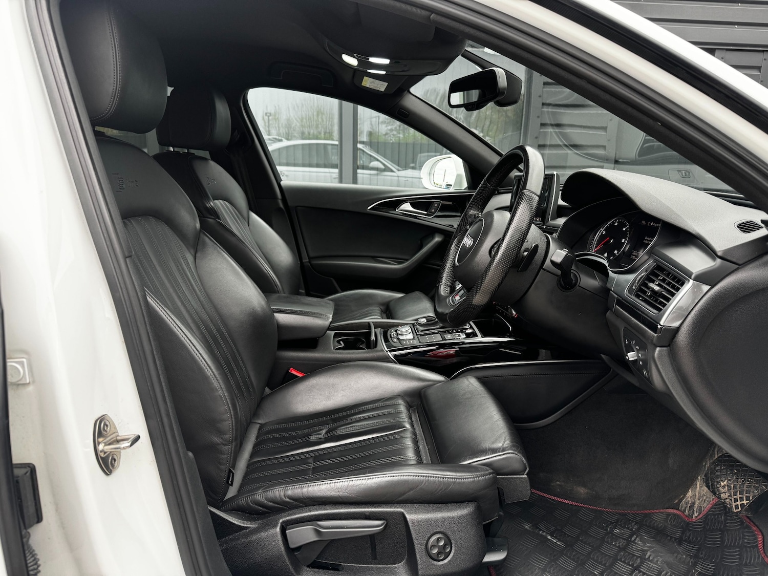 Used Audi A6 2014 for sale - 76531143: Photo 4