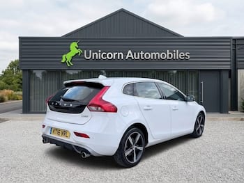 Used Volvo V40 2016 for sale - 79683498: Photo