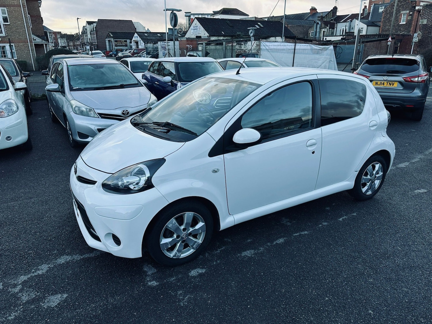 Used Toyota AYGO 2014 for sale - 77406513: Photo 9