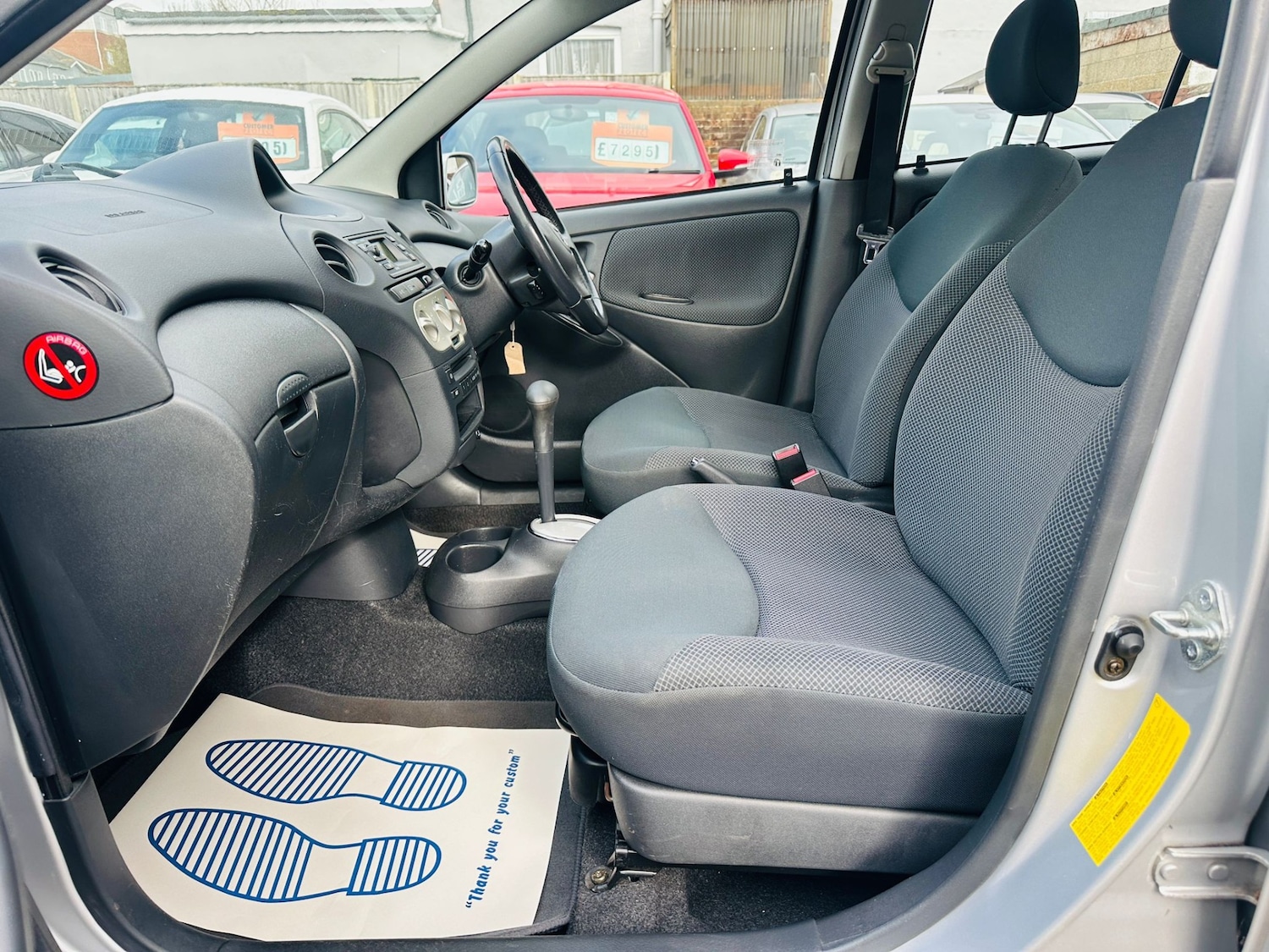 Used Toyota Yaris 2004 for sale - 77889383: Photo 15