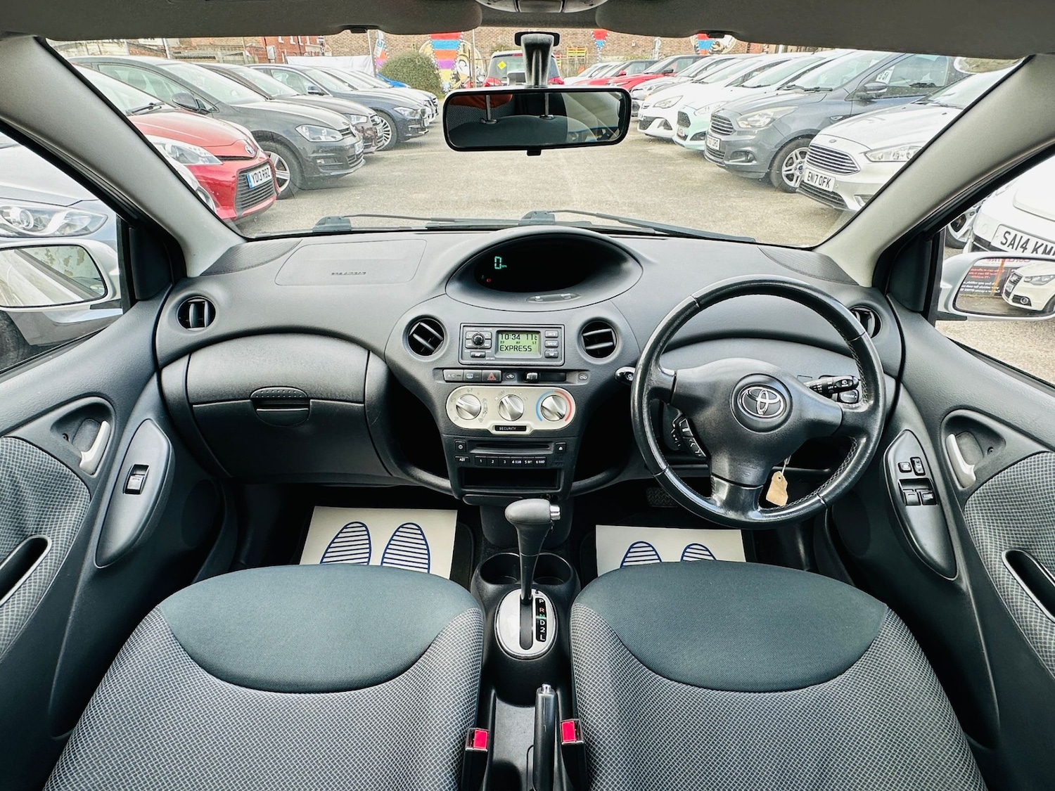 Used Toyota Yaris 2004 for sale - 77889383: Photo 19