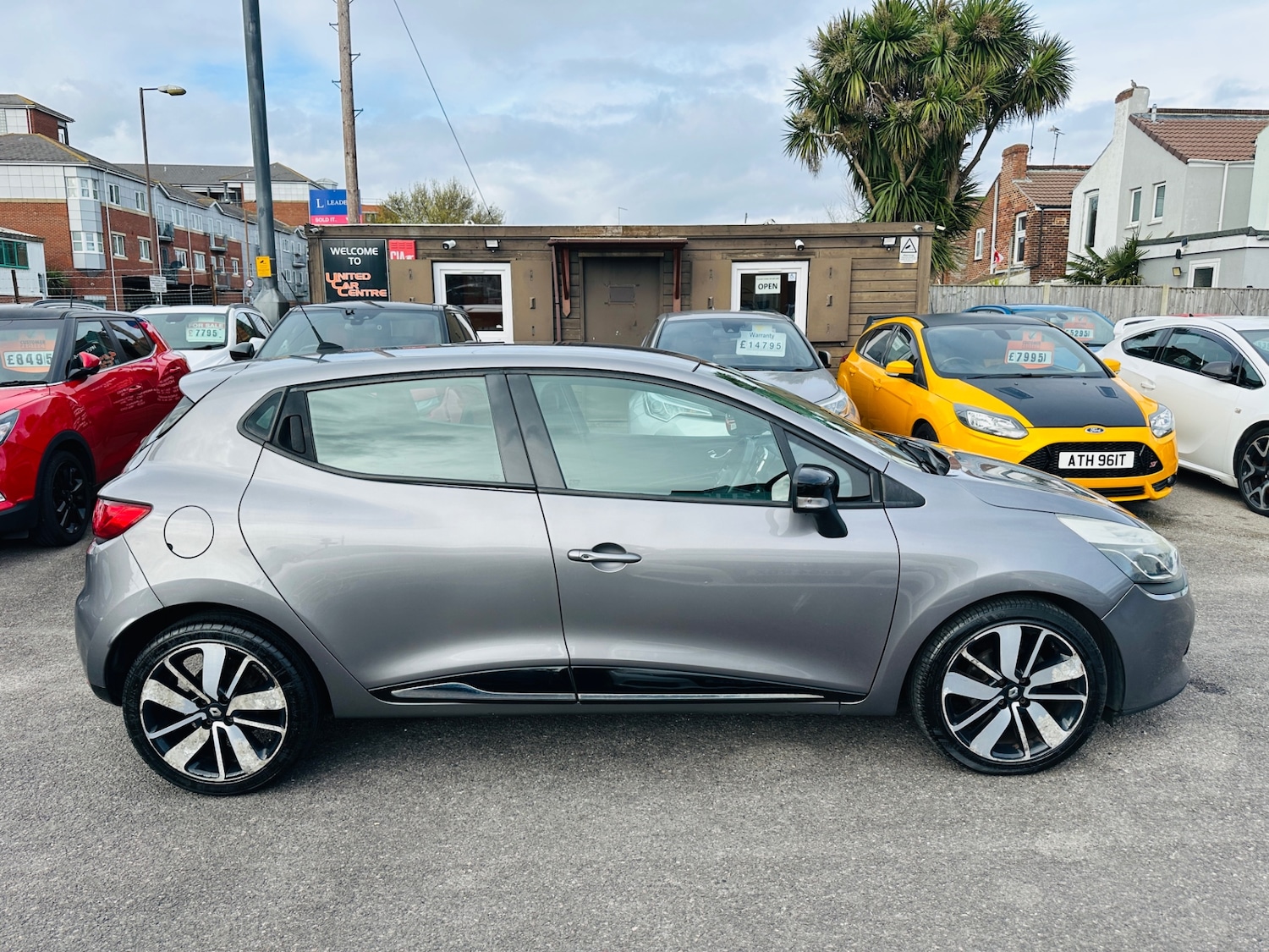 Used Renault Clio 2013 for sale - 77934493: Photo 6