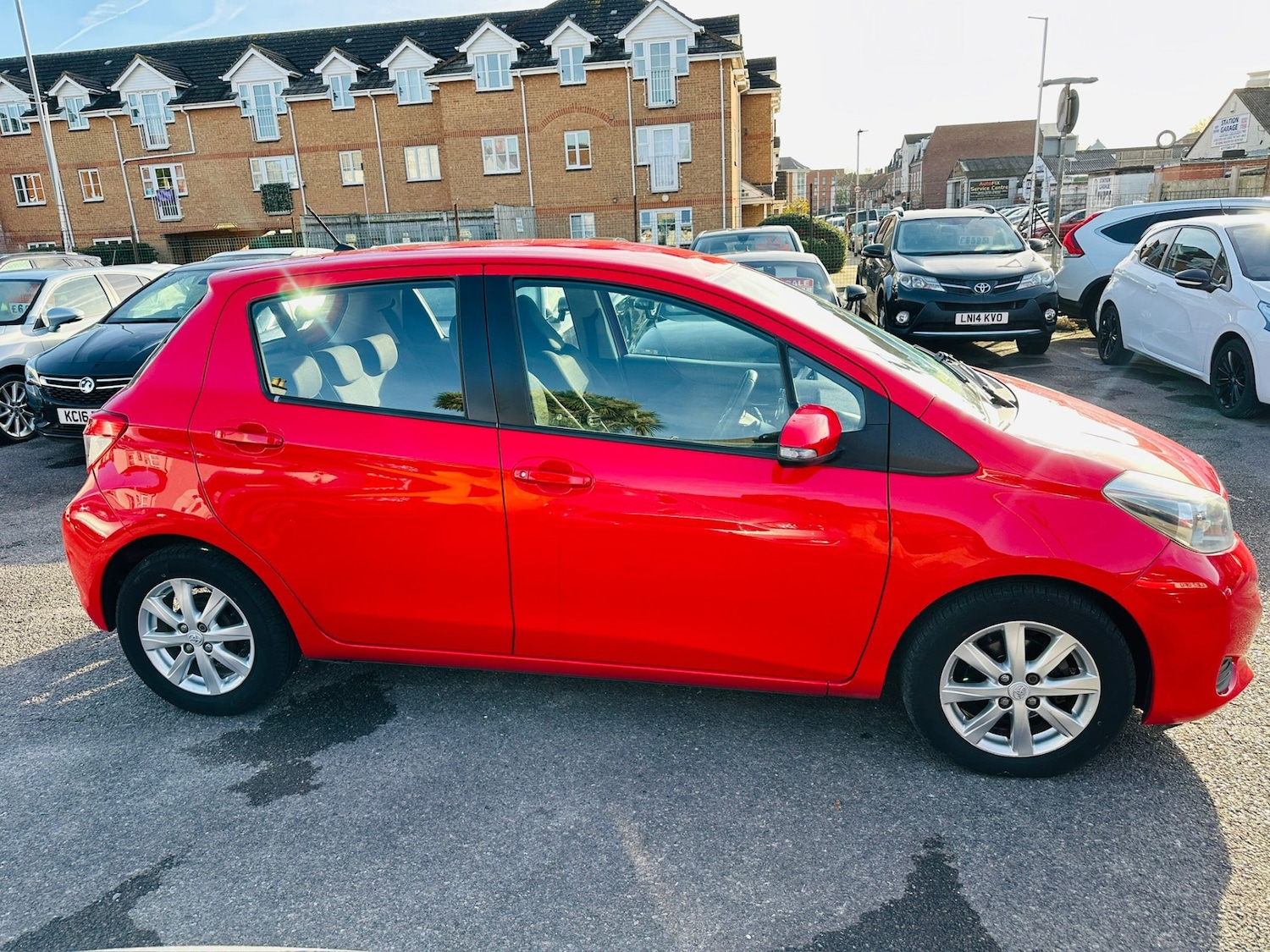 Used Toyota Yaris 2012 for sale - 77210967: Photo 9