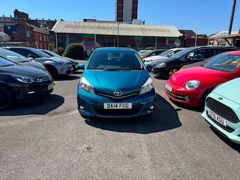 Used Toyota Yaris 2014 for sale - 79600689: Photo