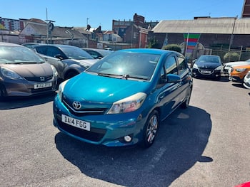 Used Toyota Yaris 2014 for sale - 79600689: Photo