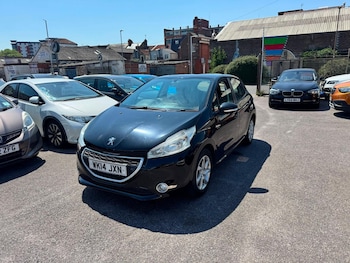 Used Peugeot 208 2014 for sale - 79163790: Photo