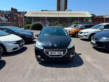 Used Peugeot 208 2014 for sale - 79163790: Photo