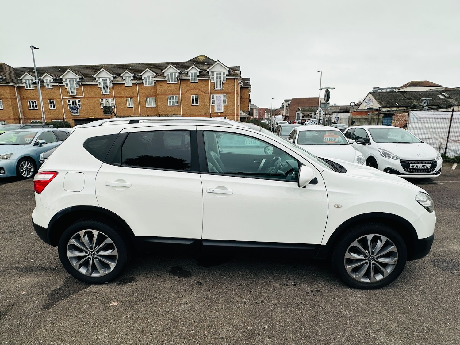Used Nissan Qashqai 2014 for sale - 77165464: Photo 13