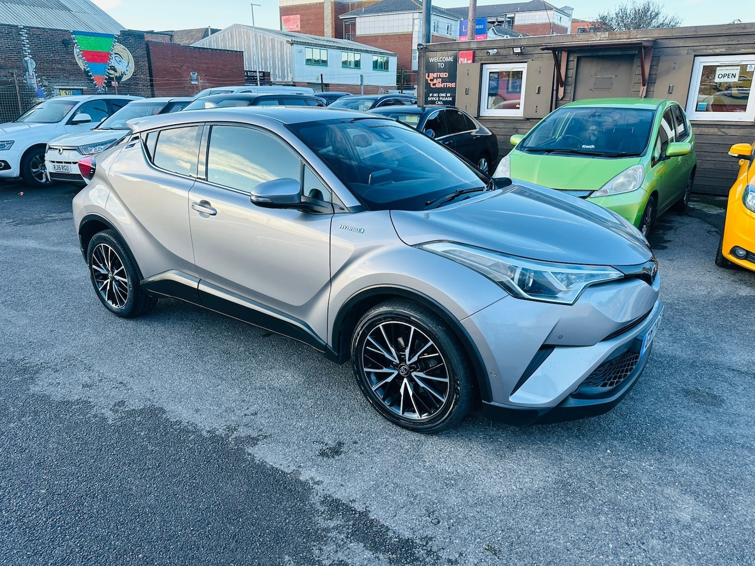 Used Toyota C-HR 2017 for sale - 77492983: Photo 3