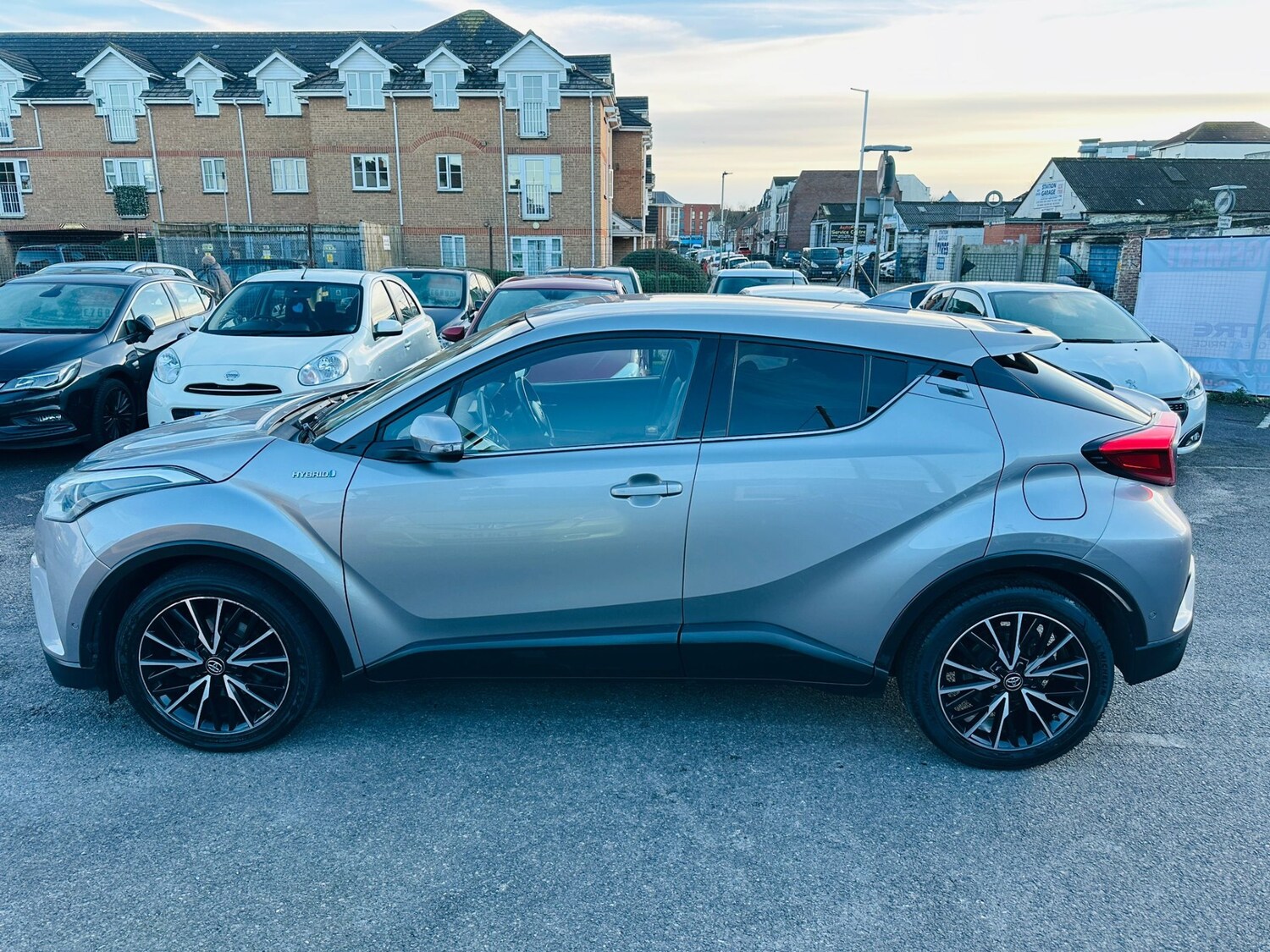 Used Toyota C-HR 2017 for sale - 77492983: Photo 6