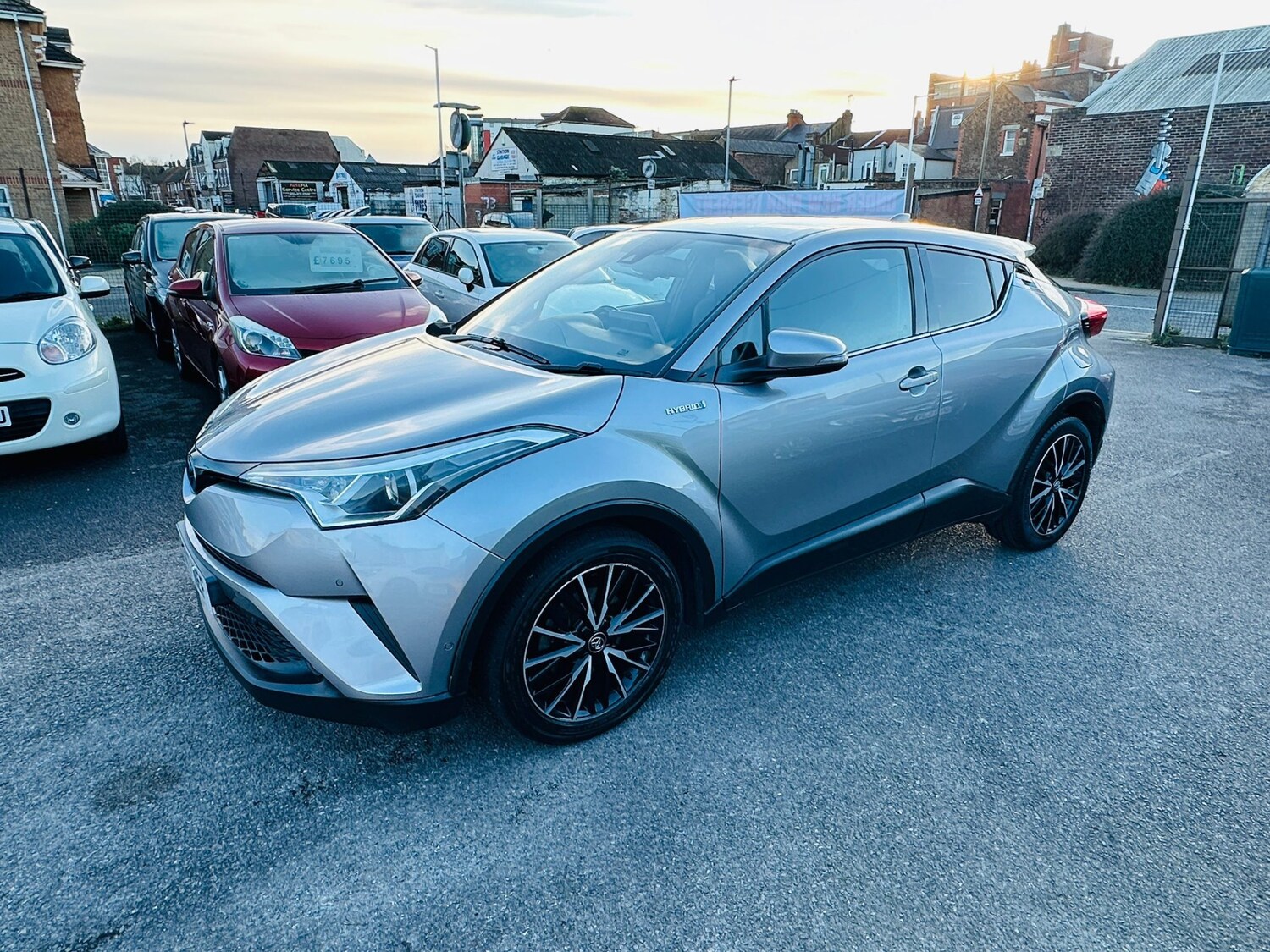 Used Toyota C-HR 2017 for sale - 77492983: Photo 8