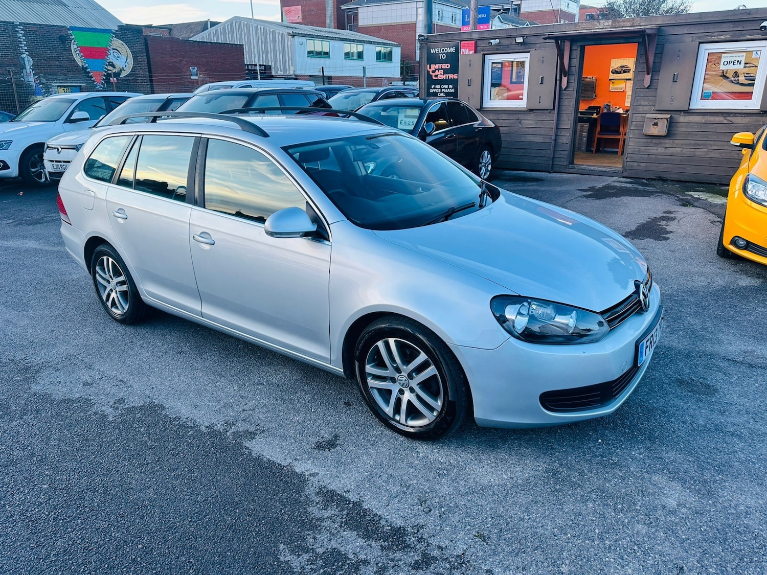 Used Volkswagen Golf 2013 for sale - 77492998: Photo 3