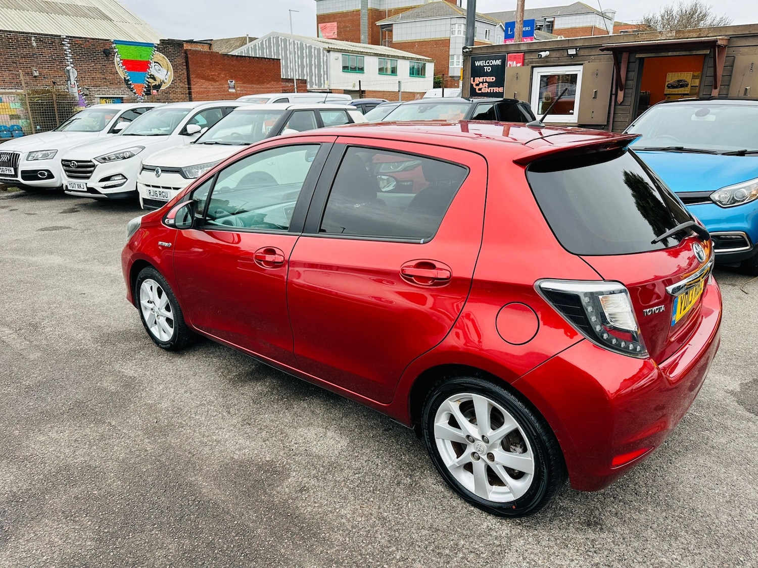Used Toyota Yaris 2013 for sale - 77165174: Photo 10