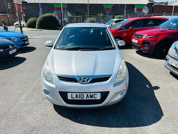 Used Hyundai i20 2010 for sale - 78313895: Photo