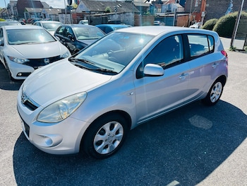 Used Hyundai i20 2010 for sale - 78313895: Photo