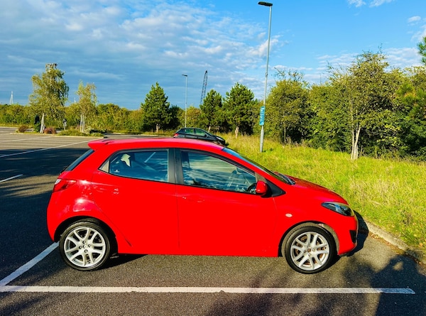 Used Mazda Mazda2 2011 for sale - 72479314: Photo 14