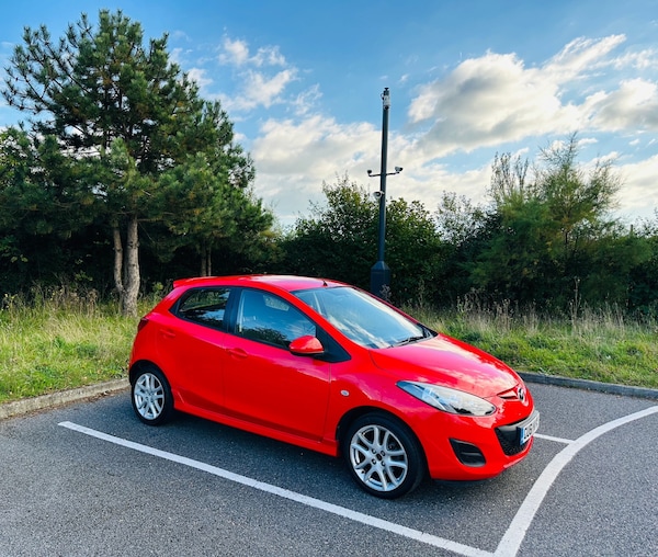 Used Mazda Mazda2 2011 for sale - 72479314: Photo 4