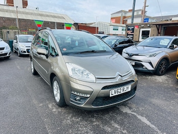 Used Citroen Grand C4 Picasso 2012 for sale - 77570394: Photo