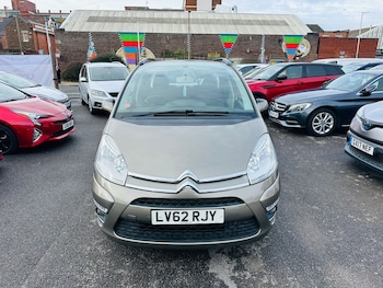 Used Citroen Grand C4 Picasso 2012 for sale - 77570394: Photo