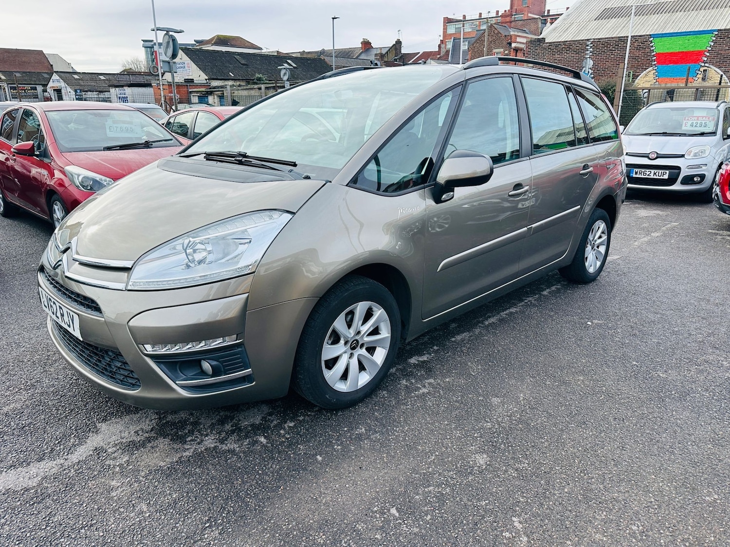 Used Citroen Grand C4 Picasso 2012 for sale - 77570394: Photo 4