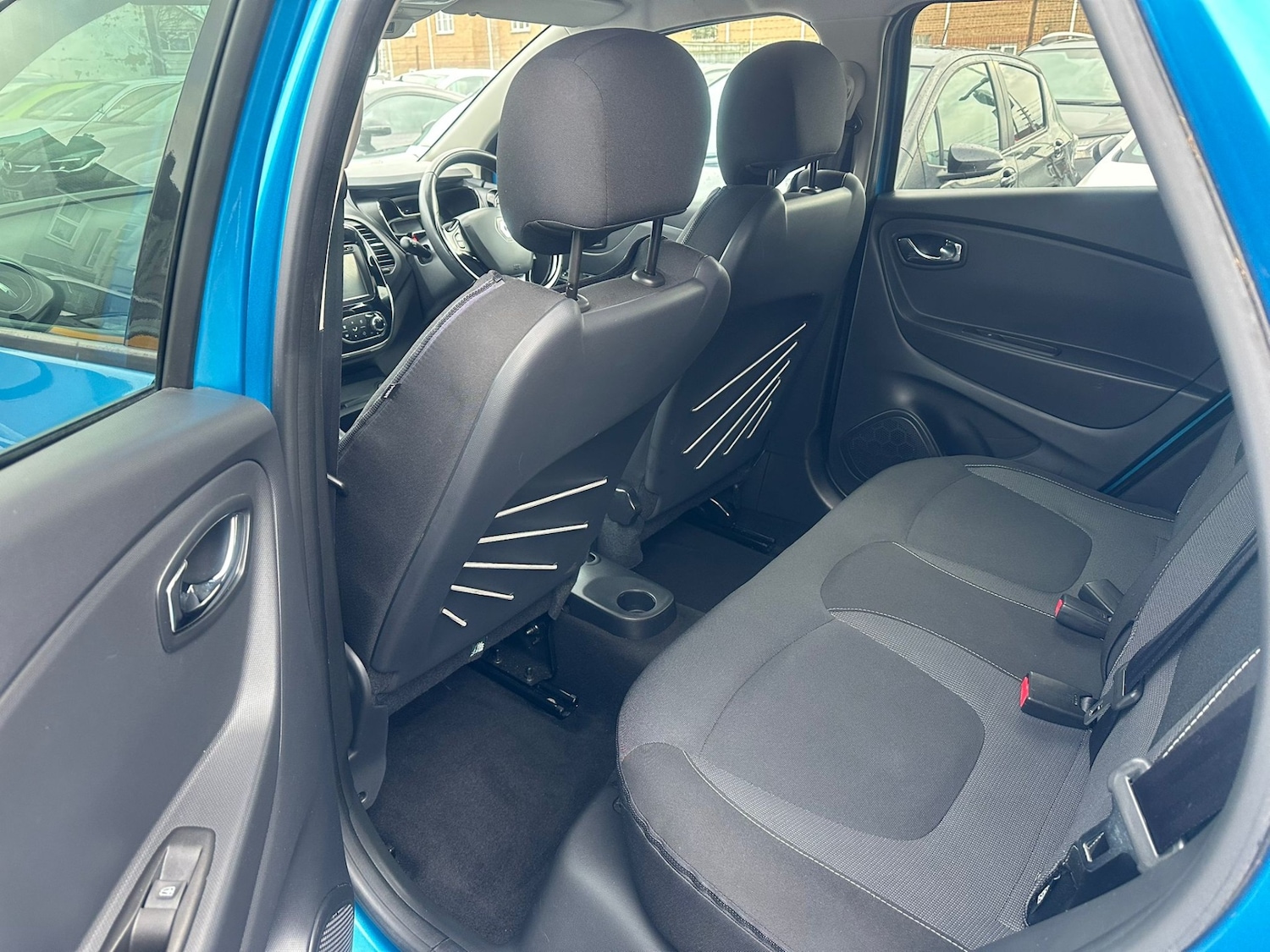 Used Renault Captur for sale - 77034685: Photo 12