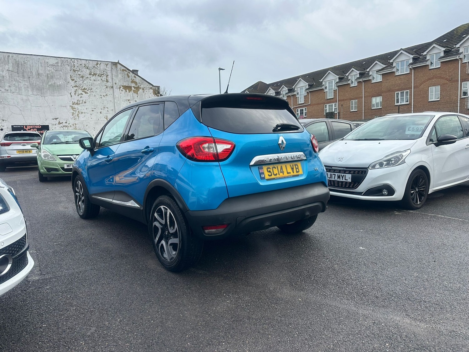 Used Renault Captur for sale - 77034685: Photo 4