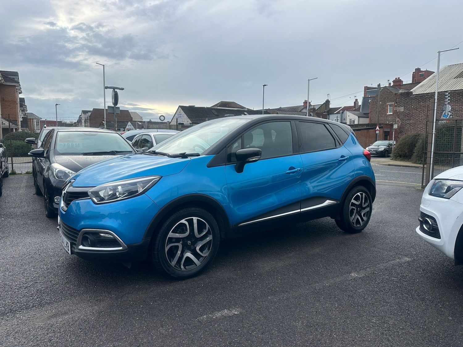 Used Renault Captur for sale - 77034685: Photo 9