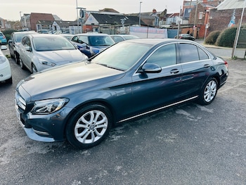 Used Mercedes-Benz C Class 2014 for sale - 77406475: Photo