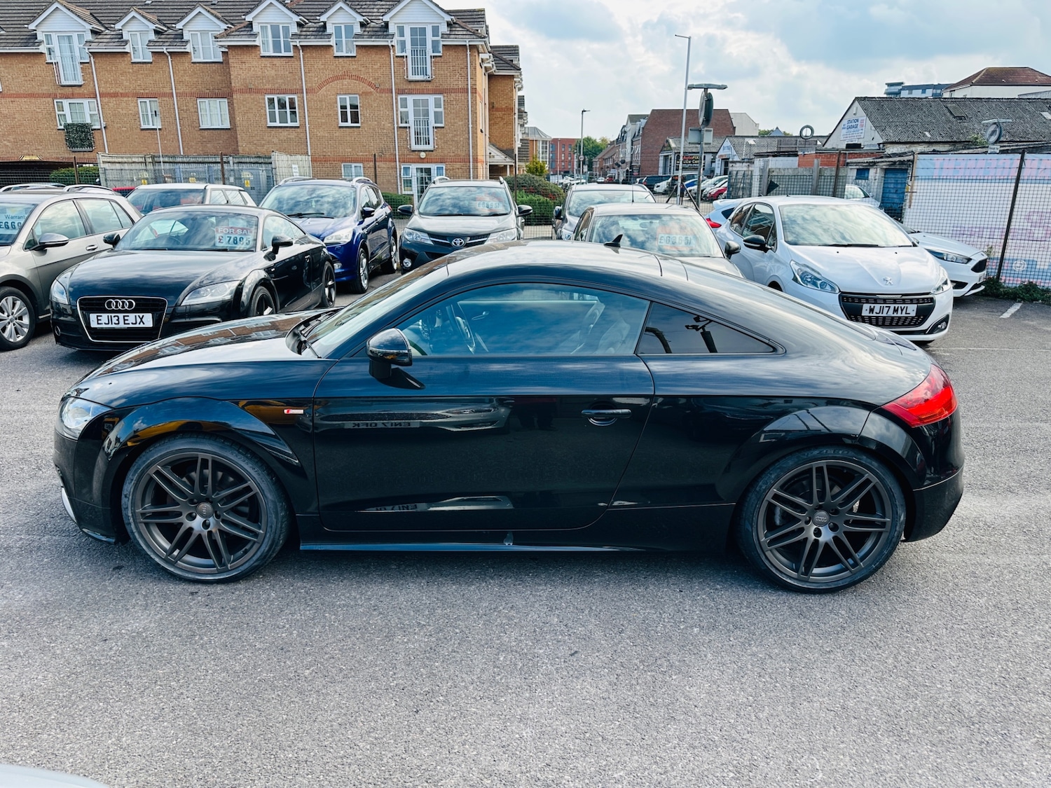 Used Audi TT 2013 for sale - 76652744: Photo 5