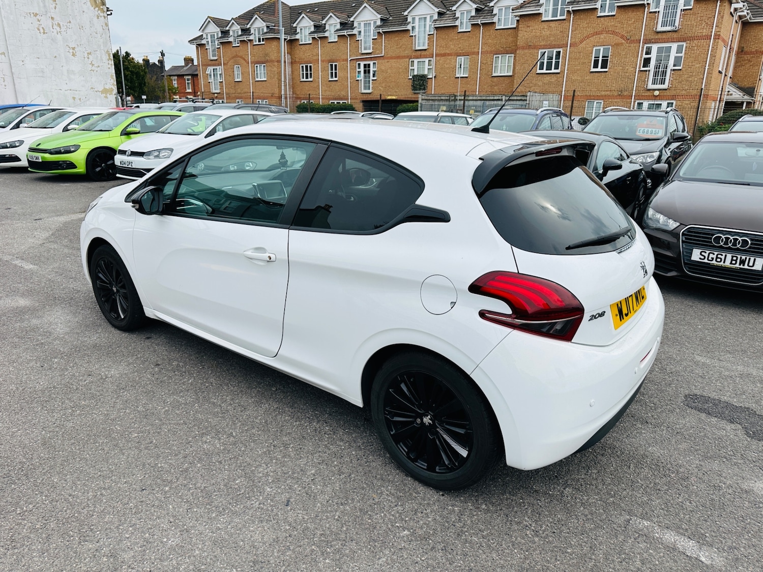 Used Peugeot 208 2017 for sale - 76693897: Photo 11