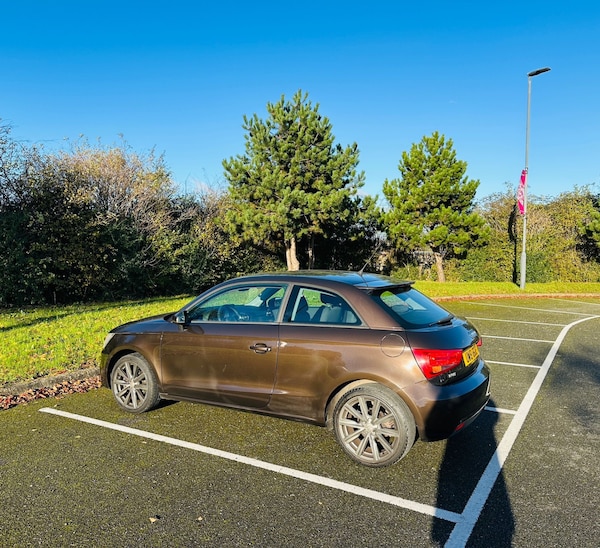 Used Audi A1 2011 for sale - 72978850: Photo 10