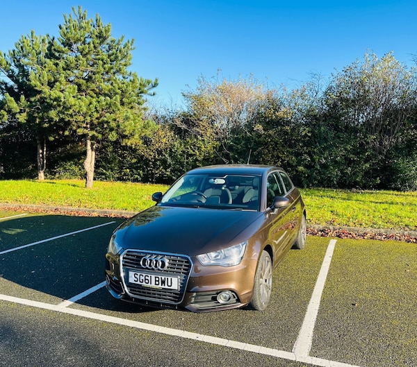 Used Audi A1 2011 for sale - 72978850: Photo 3