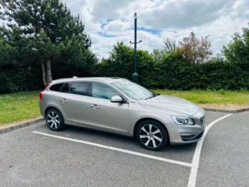 Used Volvo V60 2013 for sale - 74823757: Photo