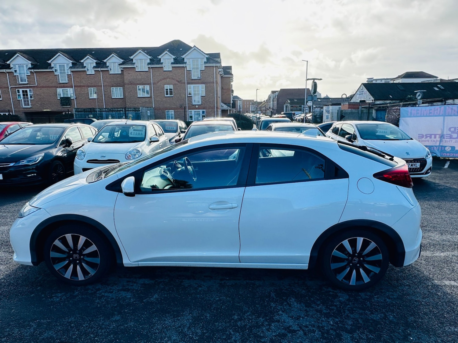 Used Honda Civic 2014 for sale - 77563477: Photo 10