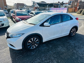 Used Honda Civic 2014 for sale - 77563477: Photo