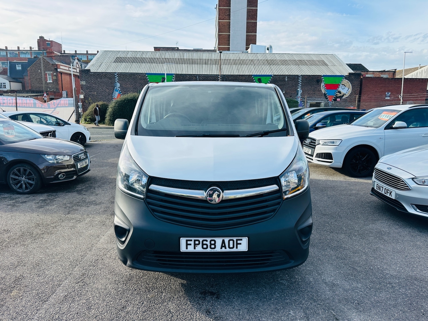 Used Vauxhall Vivaro 2018 for sale - 76618922: Photo 2