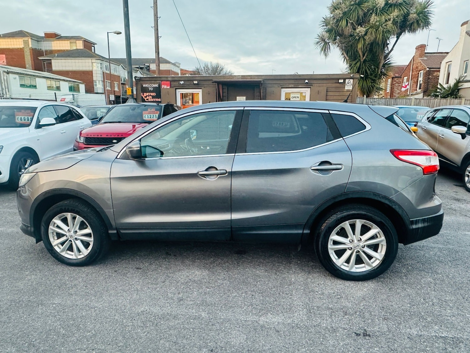 Used Nissan Qashqai 2014 for sale - 77211271: Photo 14