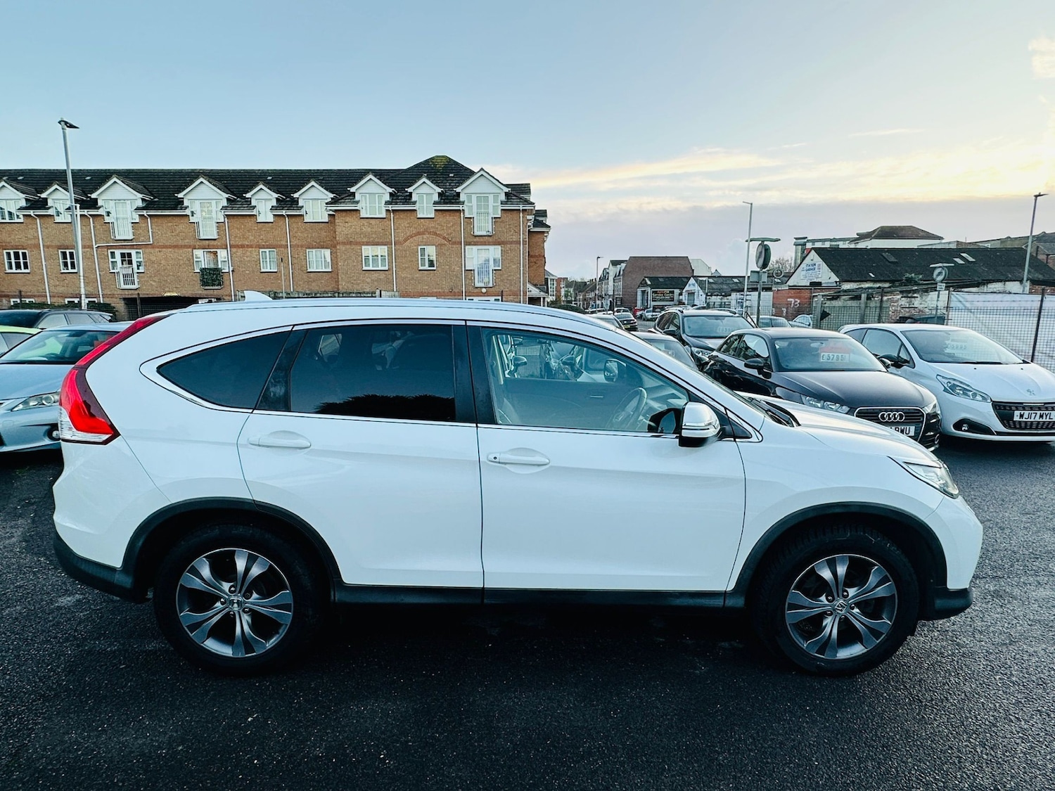 Used Honda CR-V 2015 for sale - 77210801: Photo 17