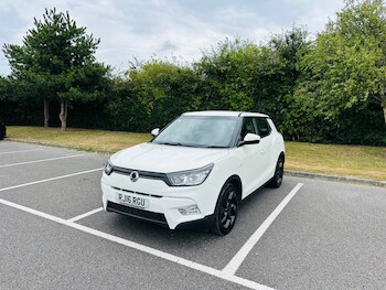 Used Ssangyong Tivoli 2016 for sale - 78571975: Photo