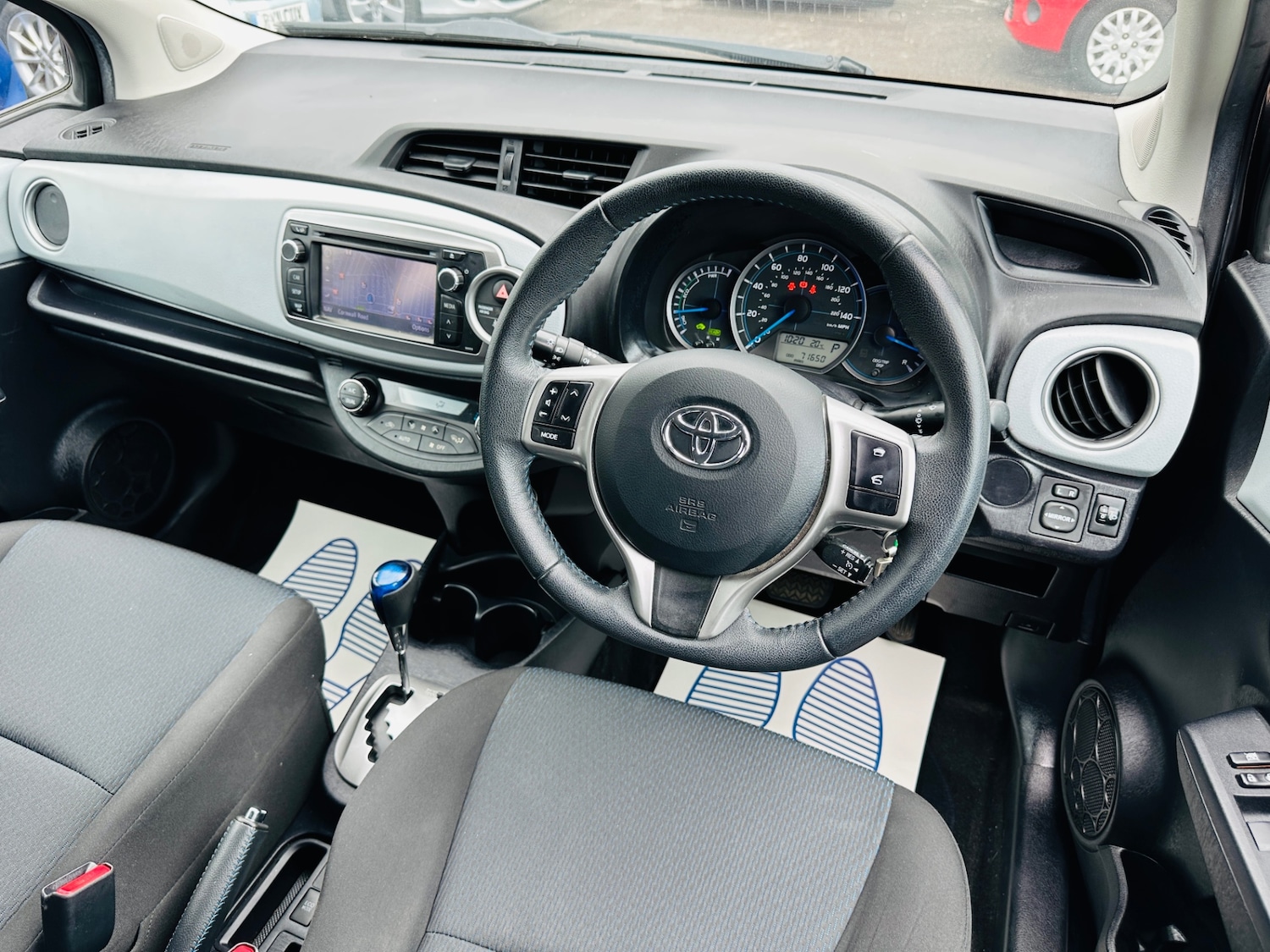 Used Toyota Yaris 2013 for sale - 76693920: Photo 15