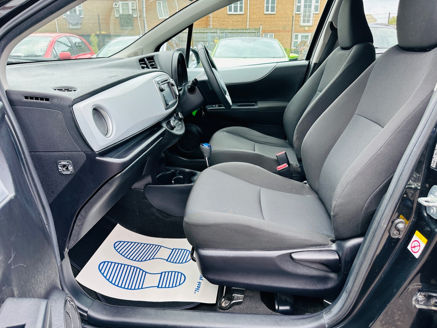 Used Toyota Yaris 2013 for sale - 76693920: Photo 16