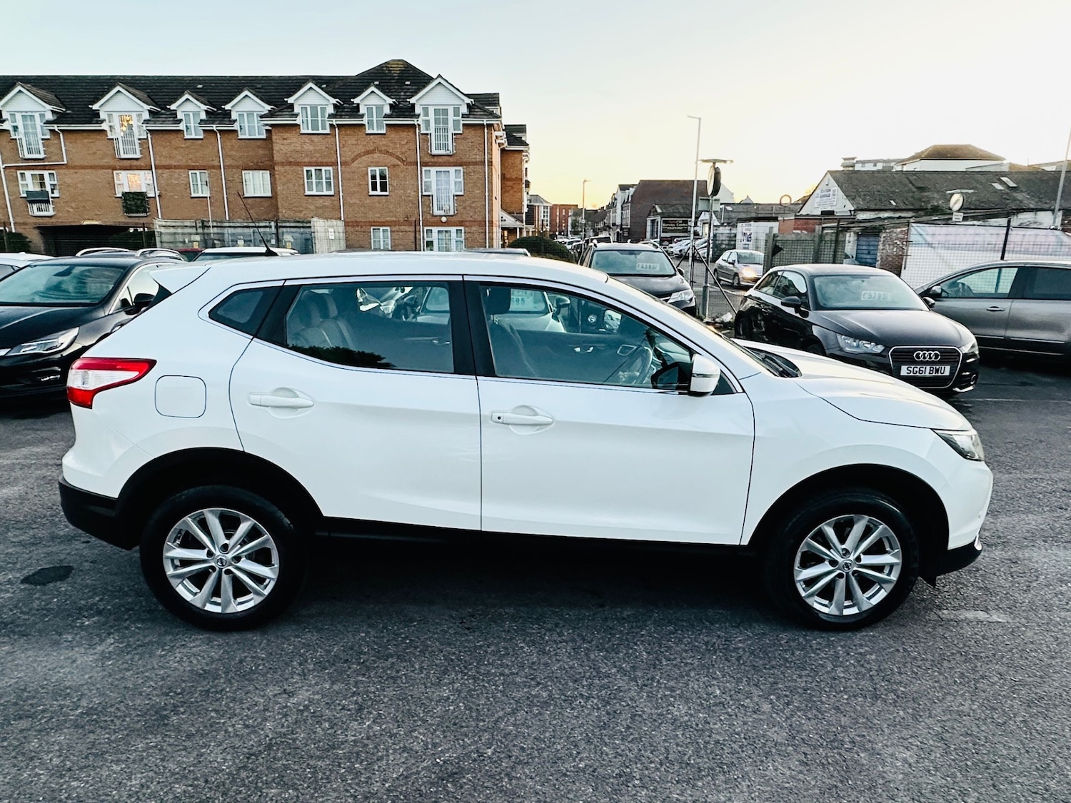 Used Nissan Qashqai 2014 for sale - 76668252: Photo 15