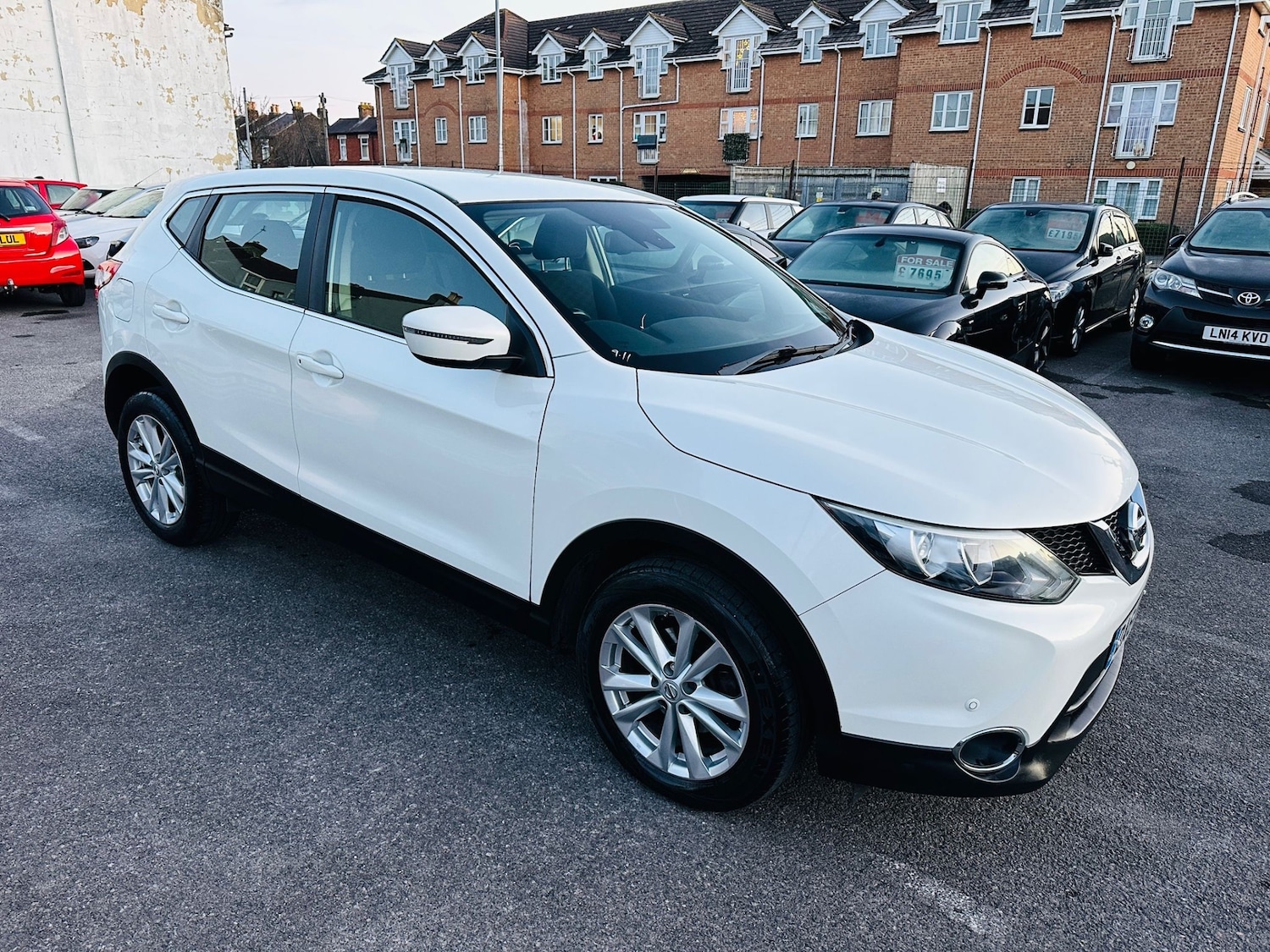 Used Nissan Qashqai 2014 for sale - 76668252: Photo 3
