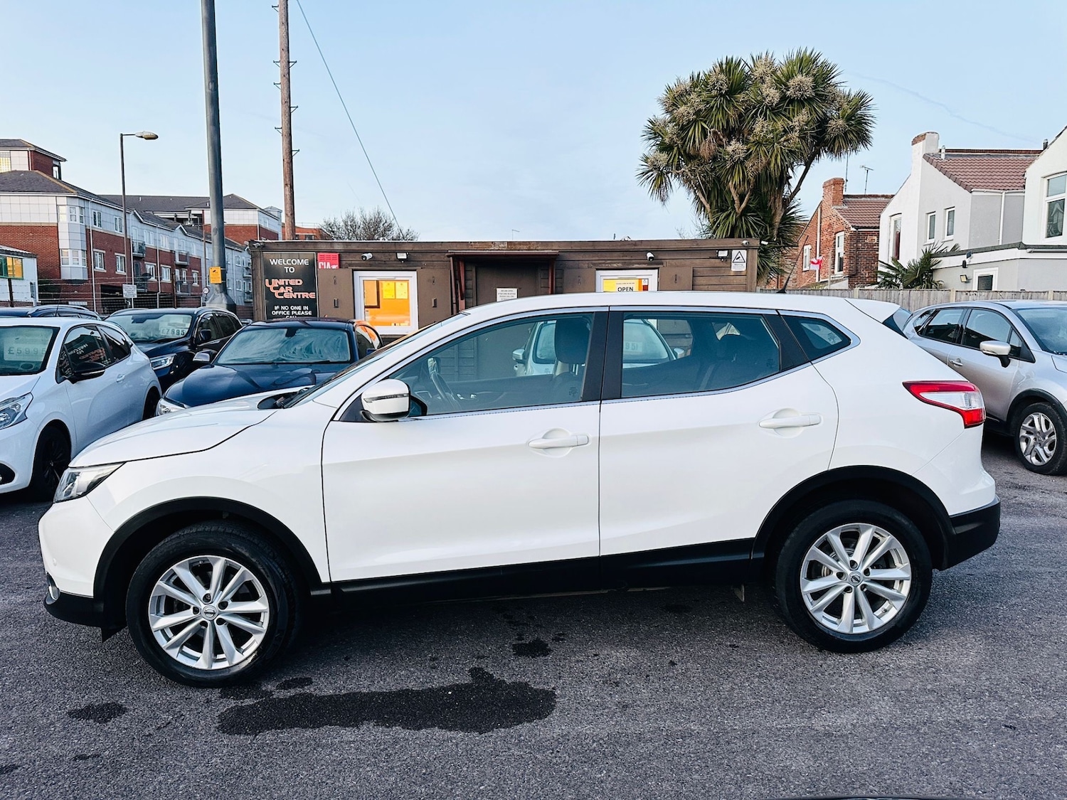 Used Nissan Qashqai 2014 for sale - 76668252: Photo 4