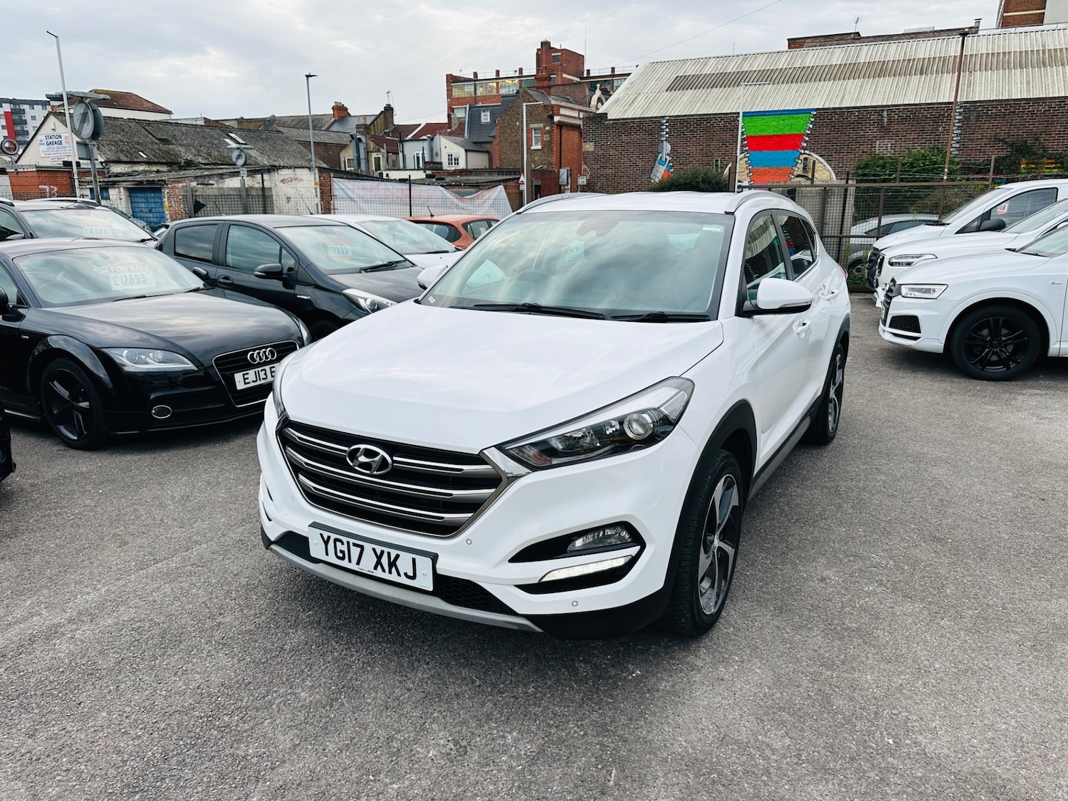 Used Hyundai TUCSON 2017 for sale - 76618931: Photo 3
