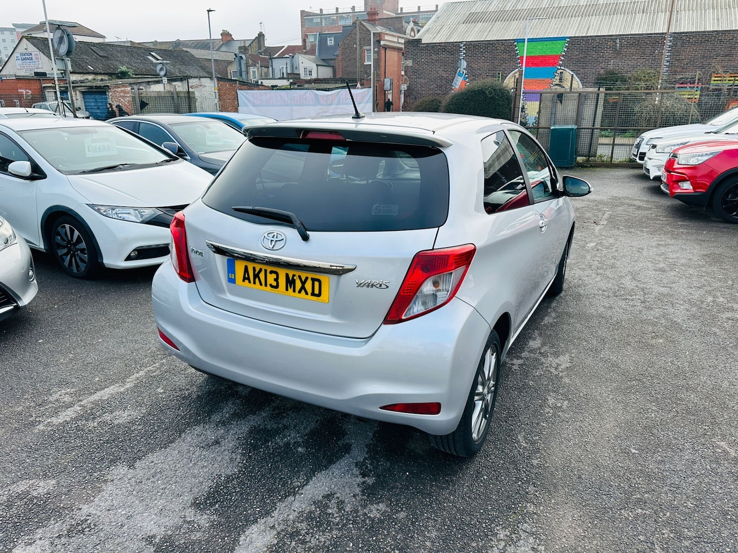 Used Toyota Yaris 2013 for sale - 77807596: Photo 13